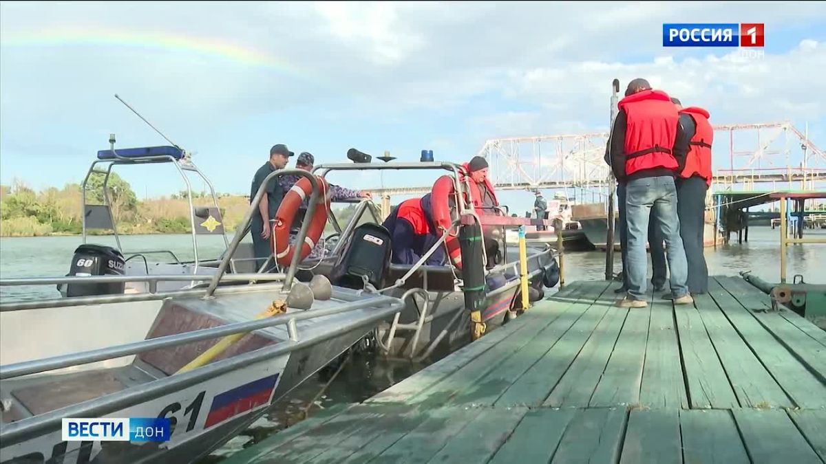 Сотрудники Донского МЧС инспектируют главную водную артерию Ростовской области