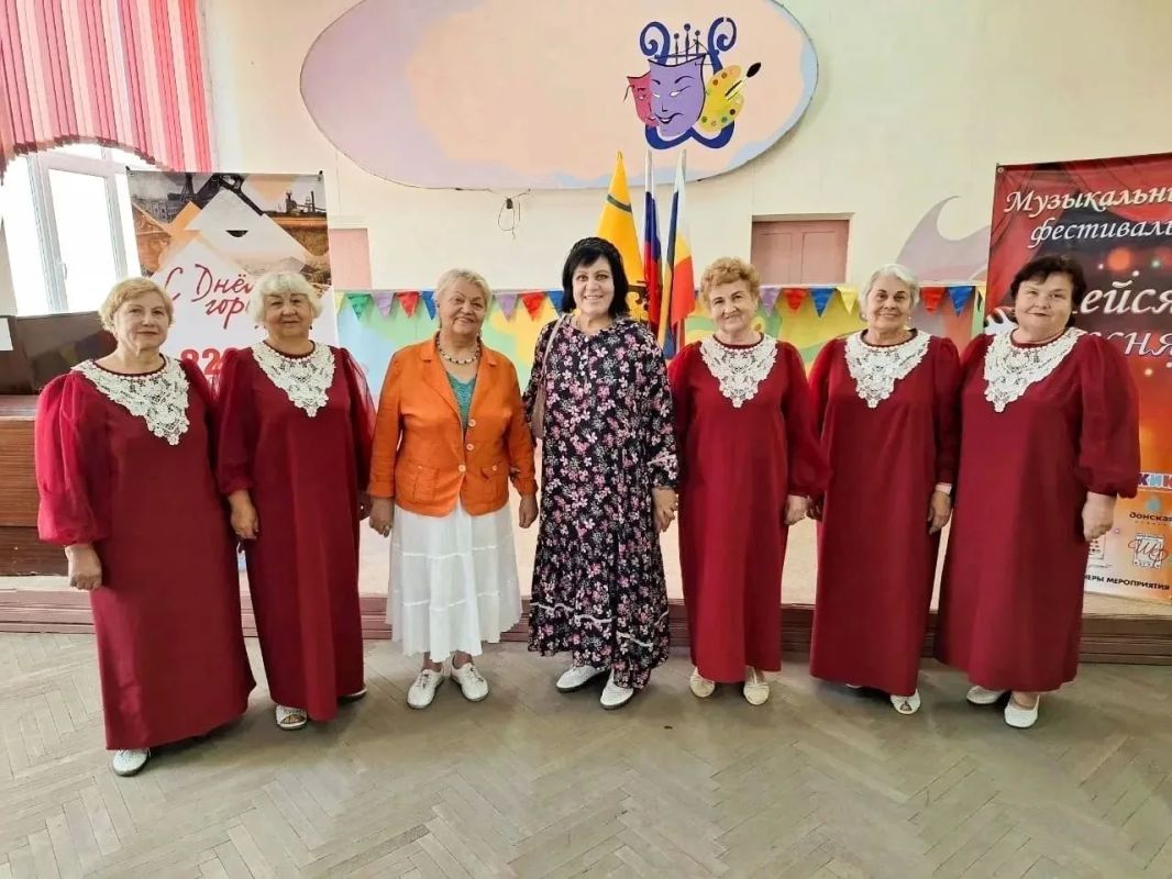 Дорогие ветераны, уважаемые представители старшего поколения! Дорогие ветераны, уважаемые представители старшего поколения!