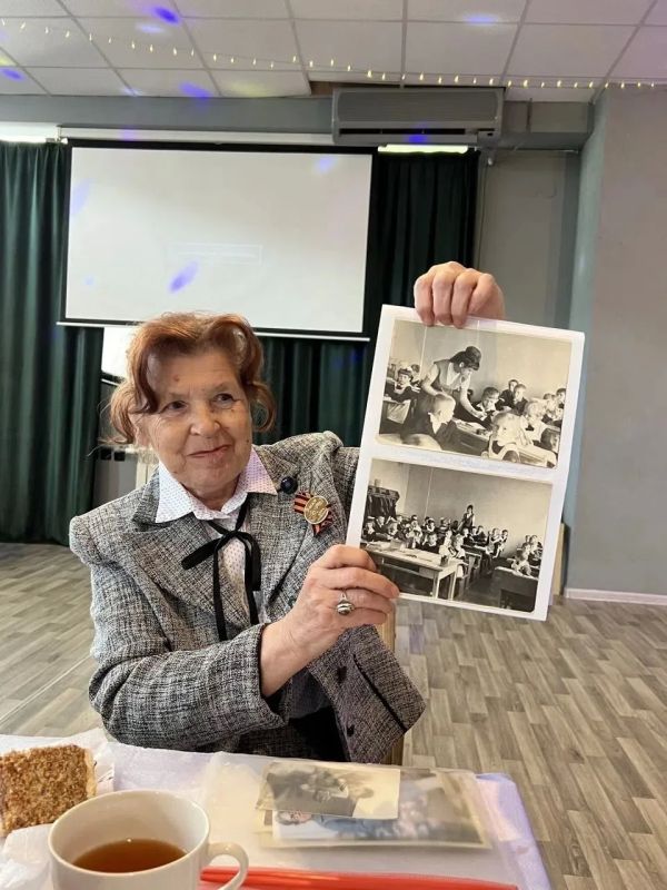 «Жизнь продолжается!»: Как в 81 год жительница Ростова танцует на сцене, стильно одевается и ходит на дискотеки «Жизнь продолжается!»: Как в 81 год жительница Ростова танцует на сцене, стильно одевается и ходит на дискотеки
