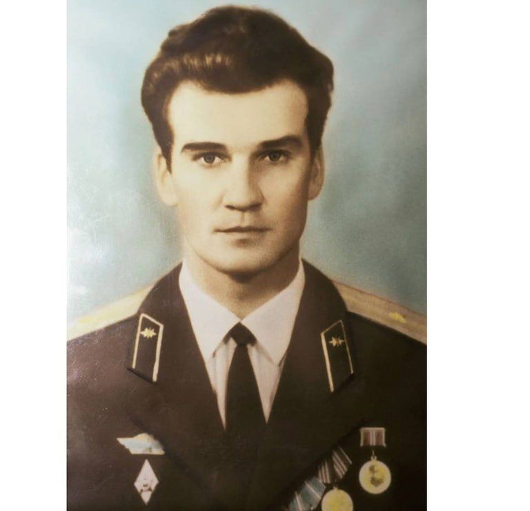 Как подполковник РВСН Станислав Петров предотвратил начало третьей мировой войны Как подполковник РВСН Станислав Петров предотвратил начало третьей мировой войны