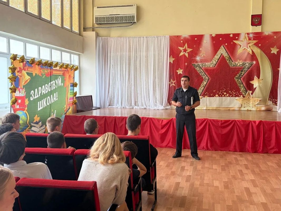 В Новочеркасской школе прошли профилактические беседа в рамках «Недели профилактики» В Новочеркасской школе прошли профилактические беседа в рамках «Недели профилактики»
