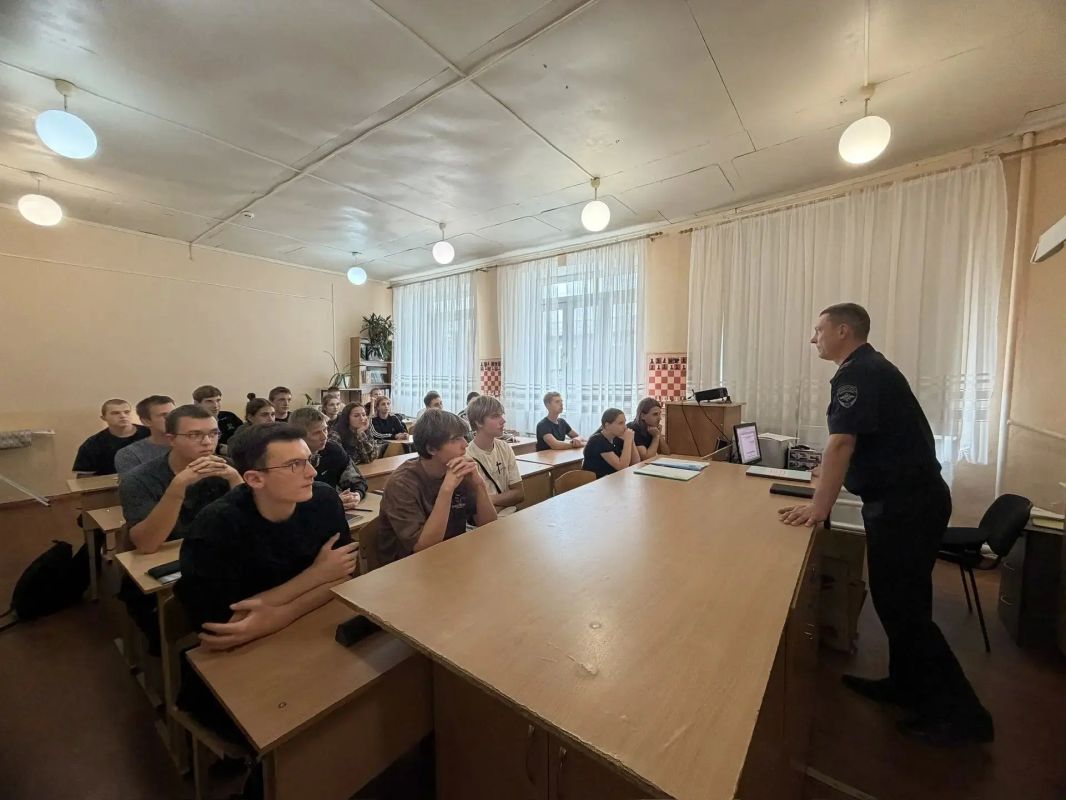 Полицейские Дона продолжают «Неделю большой профилактики» Полицейские Дона продолжают «Неделю большой профилактики»