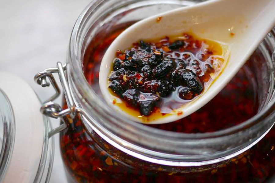 Чили масло с ферментированными бобами