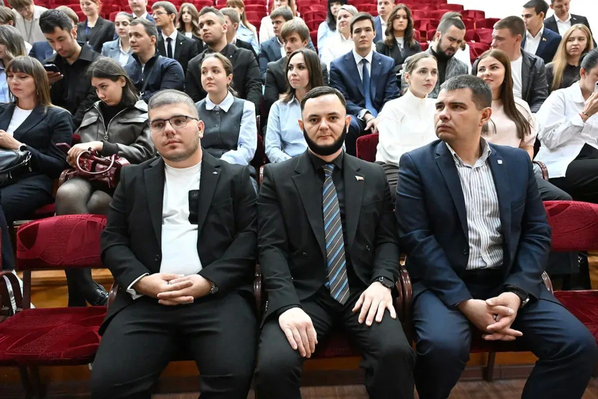 Молодёжный парламент Батайска представил город на областном заседании Молодёжный парламент Батайска представил город на областном заседании