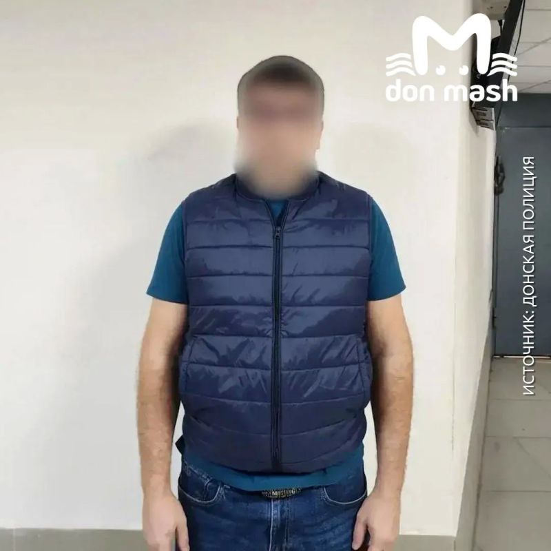 Знакомьтесь, это художник и мастер перформанса, который разрисовал кучу машин на Чкаловском