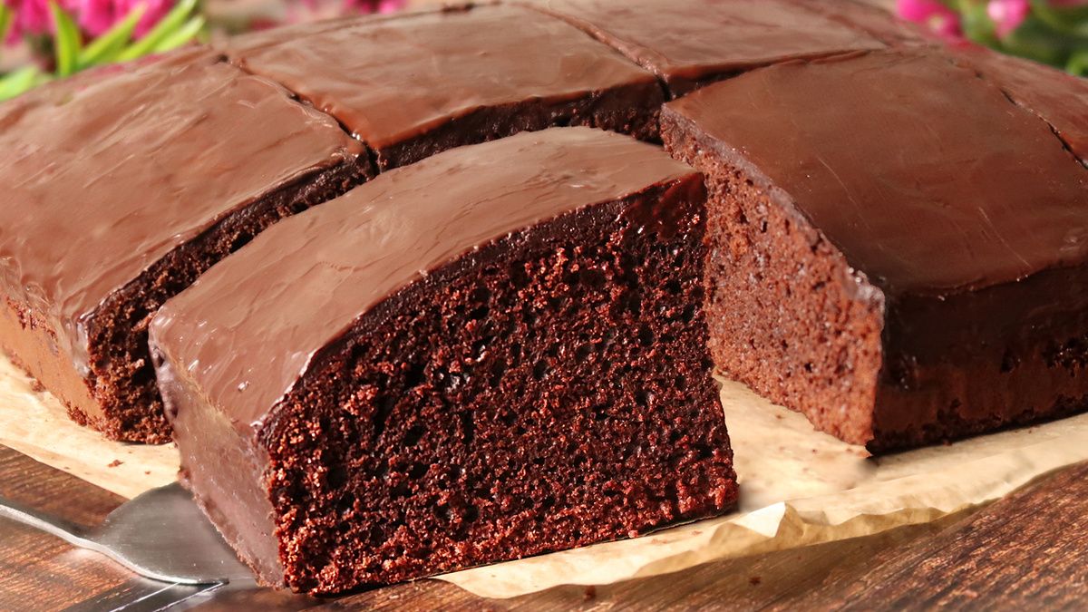 Тайна мягкого шоколадного пирога: простой рецепт, который покорит ваши вкусовые рецепторы