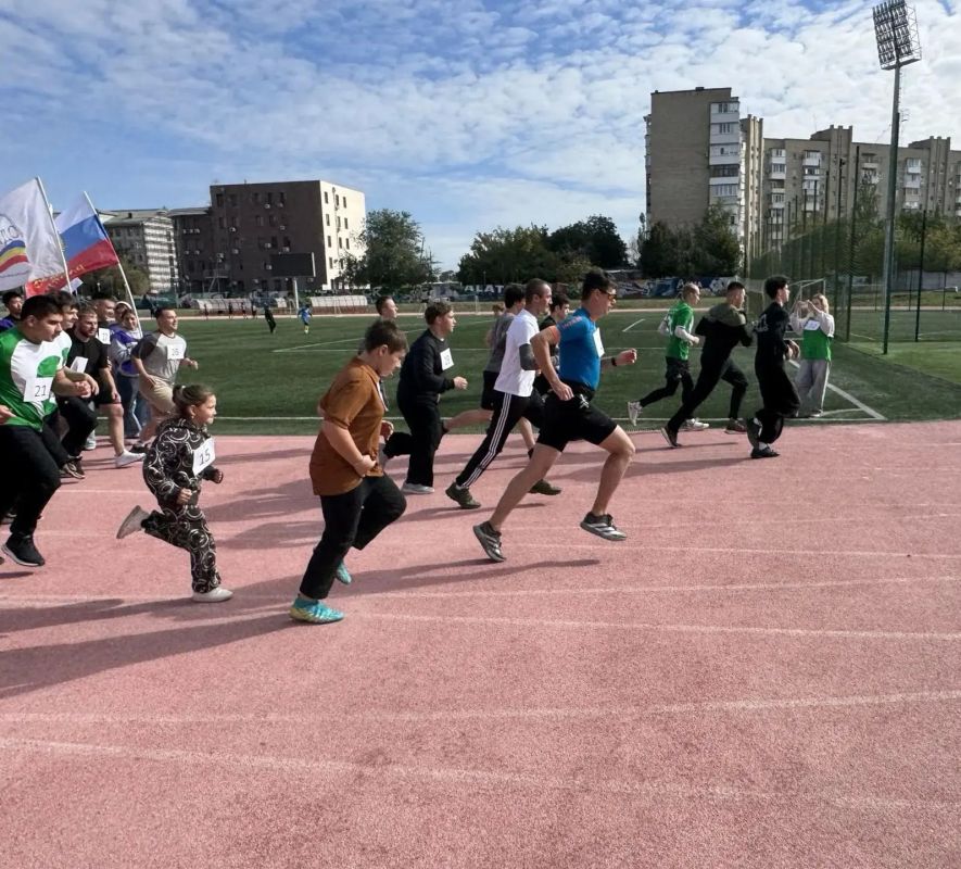 На стадионе «Ермак» прошел спортивно-патриотический «Забег Героев СВО» На стадионе «Ермак» прошел спортивно-патриотический «Забег Героев СВО»