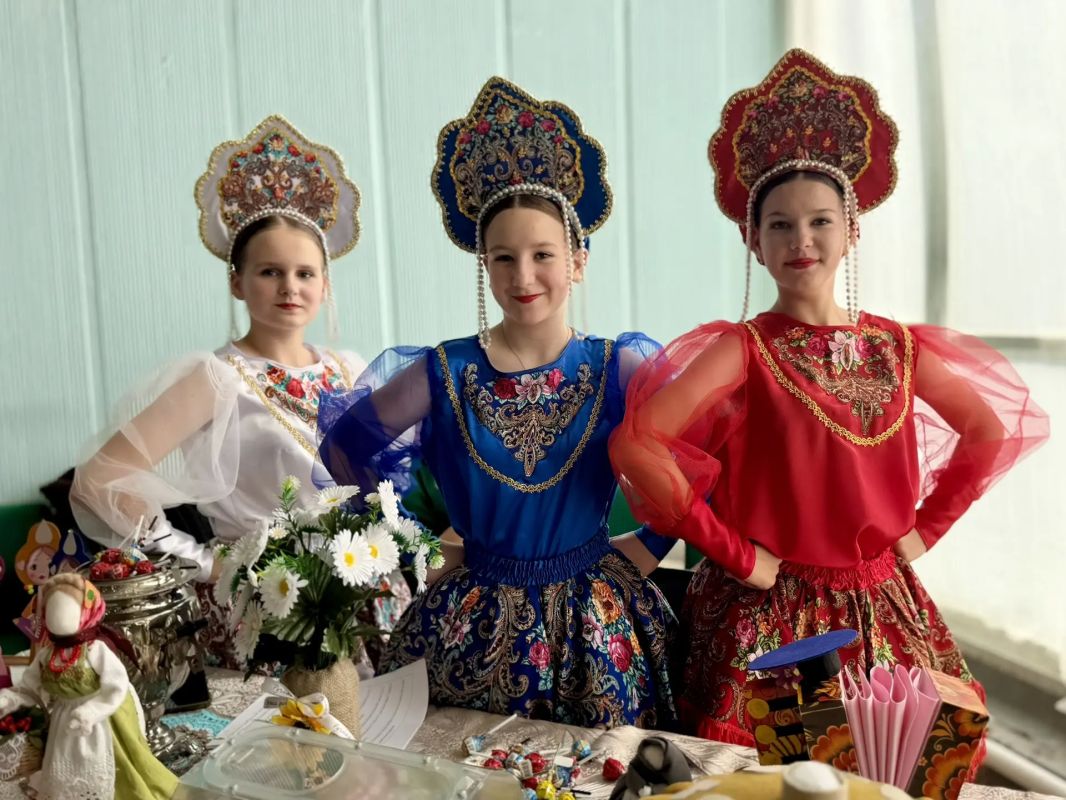 В Доме культуры микрорайона Донского состоялся семейный фестиваль культуры и досуга «Время для своих» В Доме культуры микрорайона Донского состоялся семейный фестиваль культуры и досуга «Время для своих»
