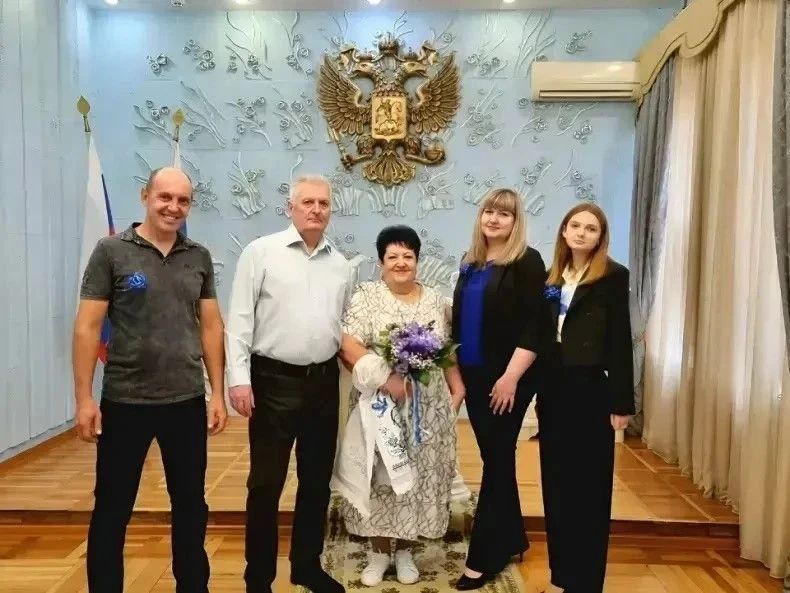 «Сапфировые» юбиляры: супруги Никулины отметили 45 лет вместе #ЛюбовьЧтоКрепчеУгля «Сапфировые» юбиляры: супруги Никулины отметили 45 лет вместе #ЛюбовьЧтоКрепчеУгля