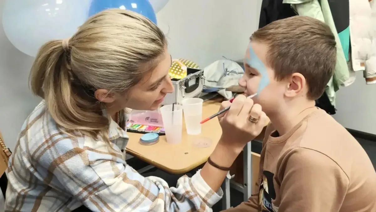 В Батайске открылся инклюзивный театр «Грани» В Батайске открылся инклюзивный театр «Грани»