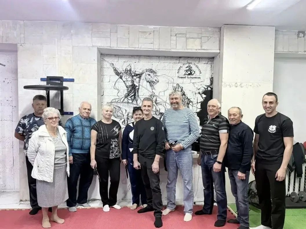«Единоборства для старшего поколения»: в Шахтах прошла открытая тренировка по самообороне «Единоборства для старшего поколения»: в Шахтах прошла открытая тренировка по самообороне