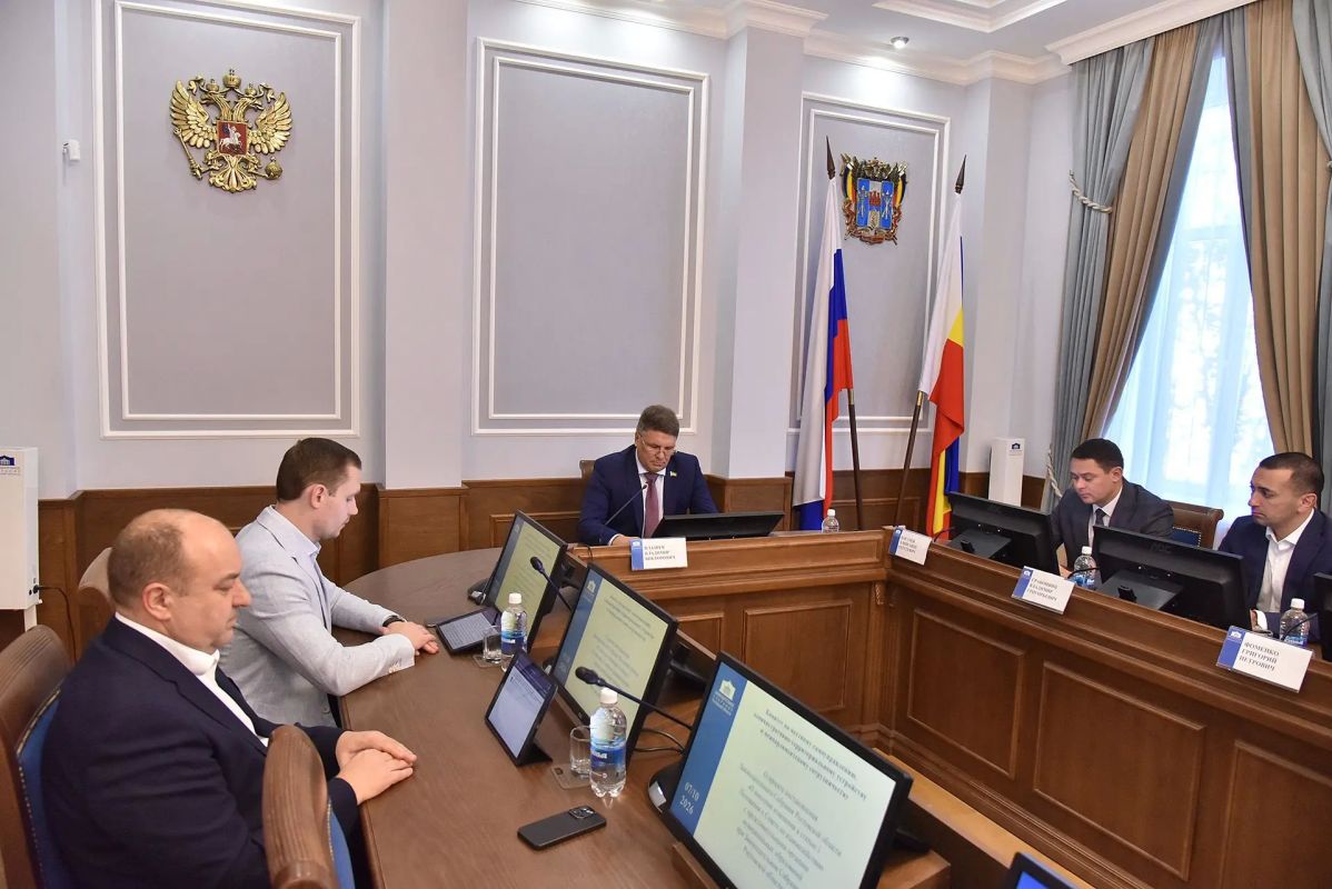 Продолжается работа по приведению региональных нормативных актов в соответствие с новым законом о местном самоуправлении