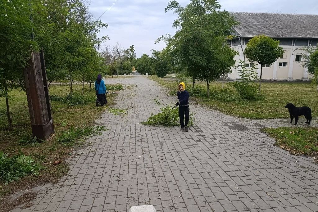 В Шахтах продолжаются работы по благоустройству В Шахтах продолжаются работы по благоустройству