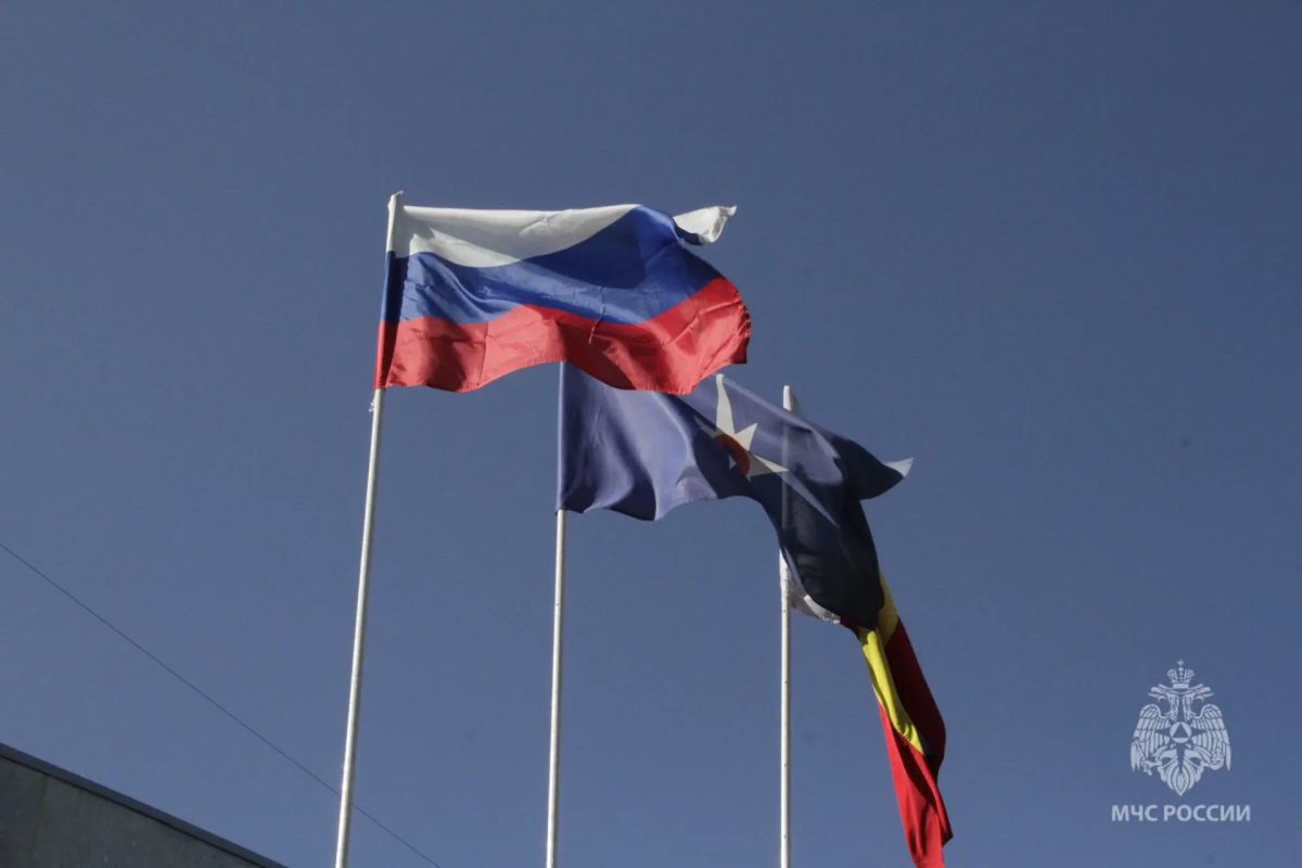 В Донском МЧС проверили готовность мобильного пункта управления В Донском МЧС проверили готовность мобильного пункта управления