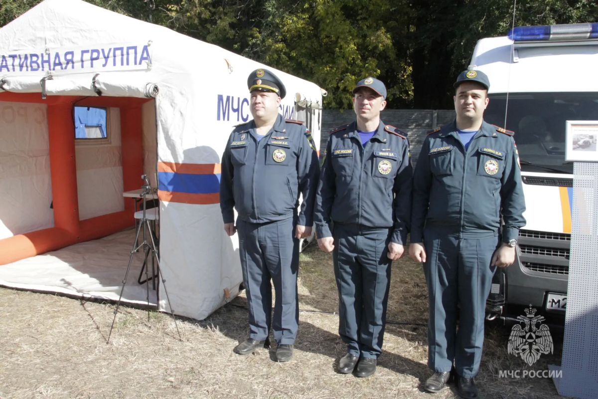 В Донском МЧС проверили готовность мобильного пункта управления В Донском МЧС проверили готовность мобильного пункта управления