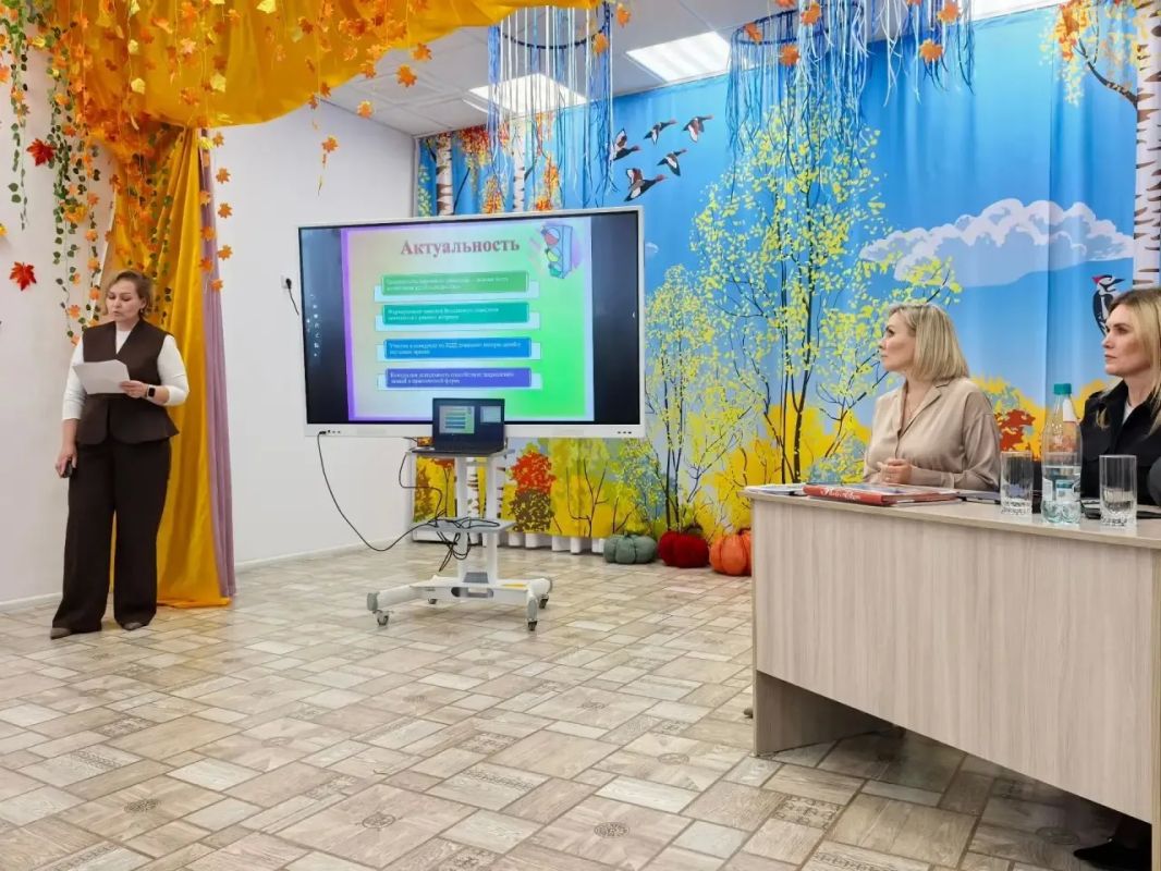 В детском саду № 2 состоялся семинар-совещание «Об организации работы по привитию детям навыков безопасного участия в дорожном движении и развитию деятельности команд ЮПИД в дошкольных образовательных организациях в... В детском саду № 2 состоялся семинар-совещание «Об организации работы по привитию детям навыков безопасного участия в дорожном движении и развитию деятельности команд ЮПИД в дошкольных образовательных организациях в...