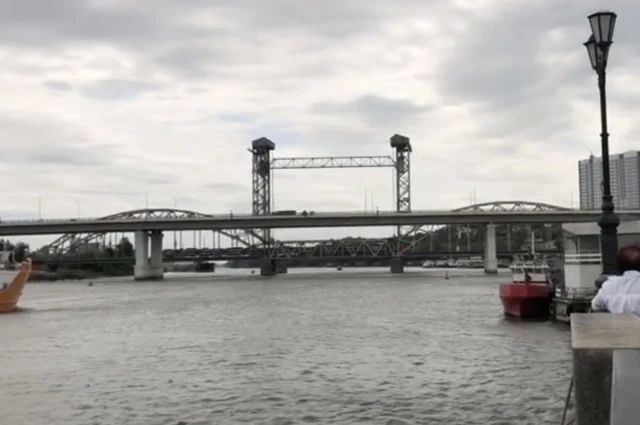 В Ростовской области при атаке БПЛА ВСУ поврежден железнодорожный мост