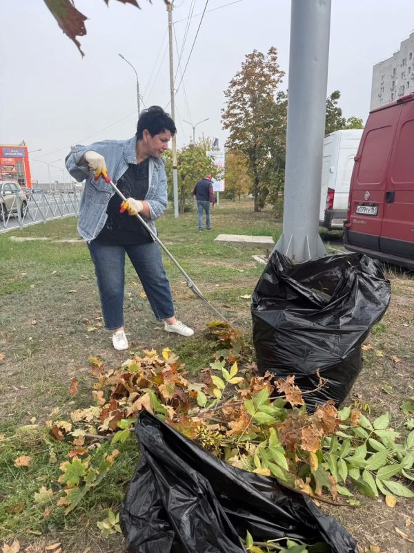 В Батайске прошёл очередной городской субботник В Батайске прошёл очередной городской субботник