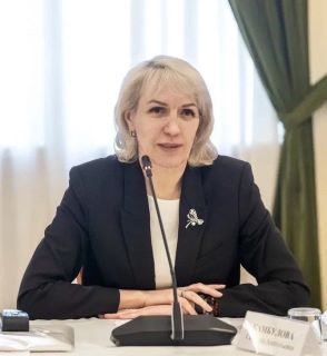 Уважаемые таганрожцы!. В социальных сетях и мессенджерах вновь зафиксированы случаи появления фейковых страниц, созданных от моего имени