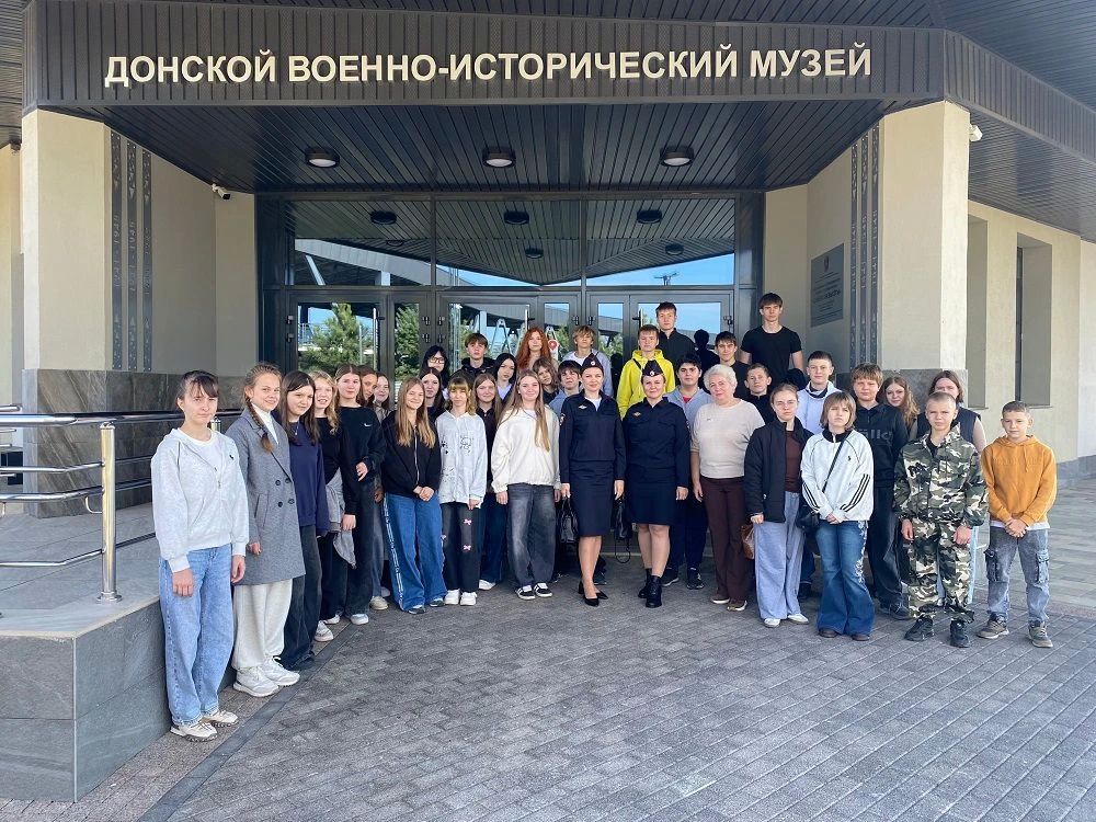 Урок мужества: школьники из полицейских классов посетили «Самбекские высоты» Урок мужества: школьники из полицейских классов посетили «Самбекские высоты»