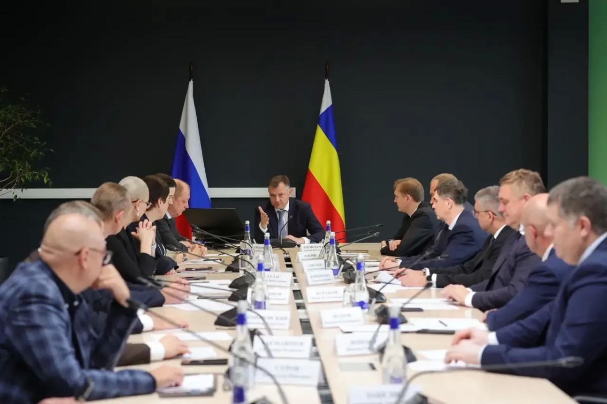 Юрий Слюсарь: На заседании президиума Совета по инвестициям Ростовской области обсудили дальнейшее развитие Грушевского индустриального парка, прежде всего – инфраструктурного обеспечения, а также новые инвестпроекты Юрий Слюсарь: На заседании президиума Совета по инвестициям Ростовской области обсудили дальнейшее развитие Грушевского индустриального парка, прежде всего – инфраструктурного обеспечения, а также новые инвестпроекты