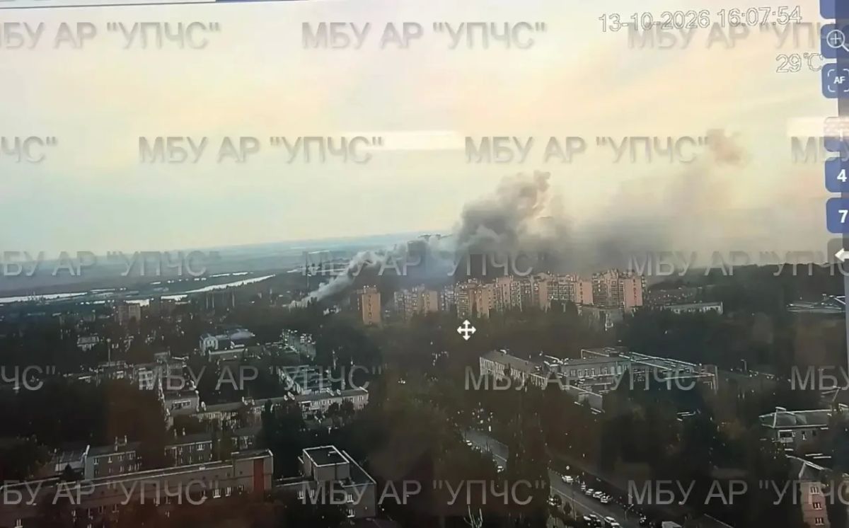 В Аксае горят склады по производству пластиковых изделий В Аксае горят склады по производству пластиковых изделий
