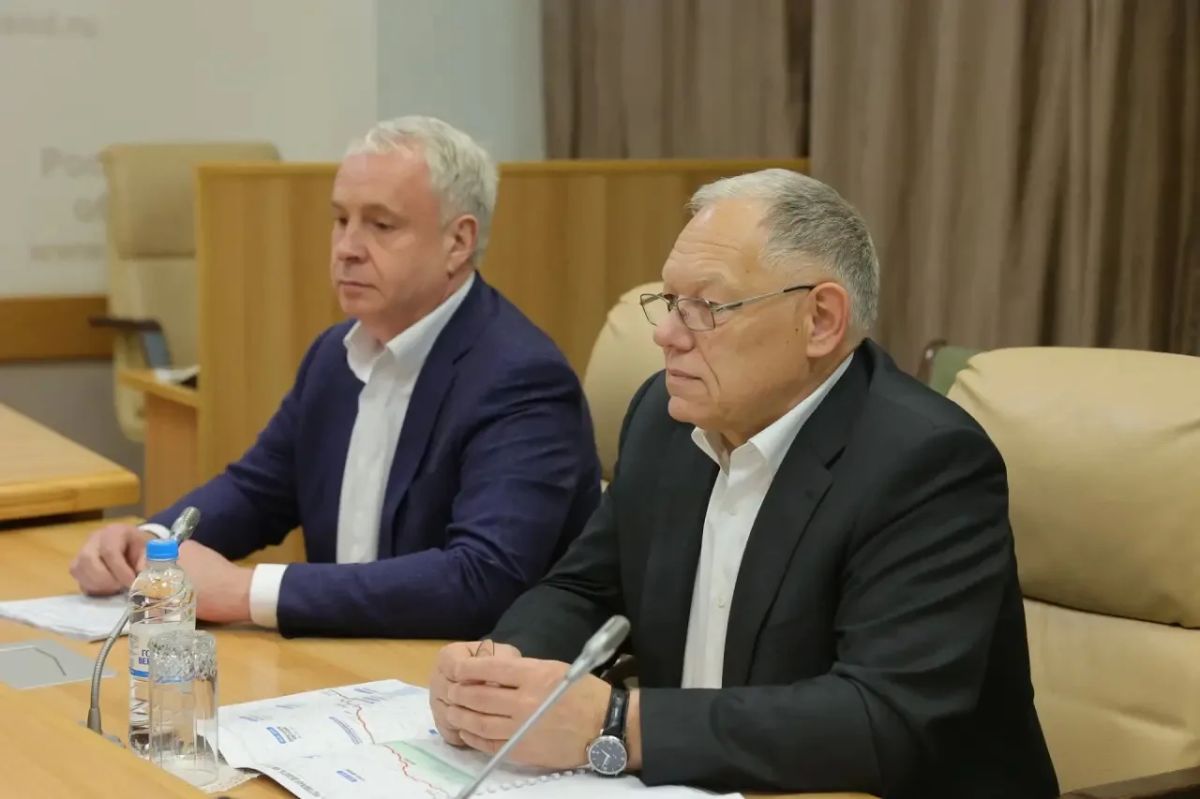 Юрий Слюсарь: Провёл рабочую встречу с председателем правления госкомпании «Автодор» Вячеславом Петушенко Юрий Слюсарь: Провёл рабочую встречу с председателем правления госкомпании «Автодор» Вячеславом Петушенко