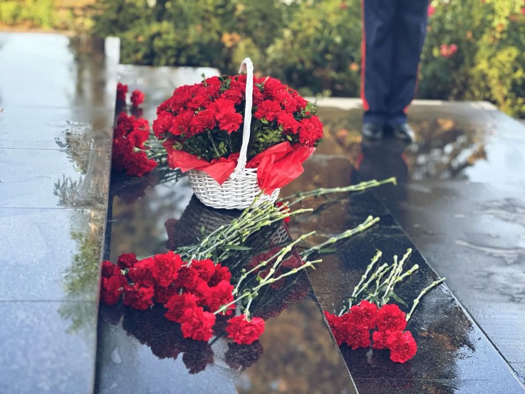 Сегодня, 14 октября, Новочеркасск вместе со всем российским казачеством отмечает светлый и особо чтимый праздник — Покров Пресвятой Богородицы Сегодня, 14 октября, Новочеркасск вместе со всем российским казачеством отмечает светлый и особо чтимый праздник — Покров Пресвятой Богородицы