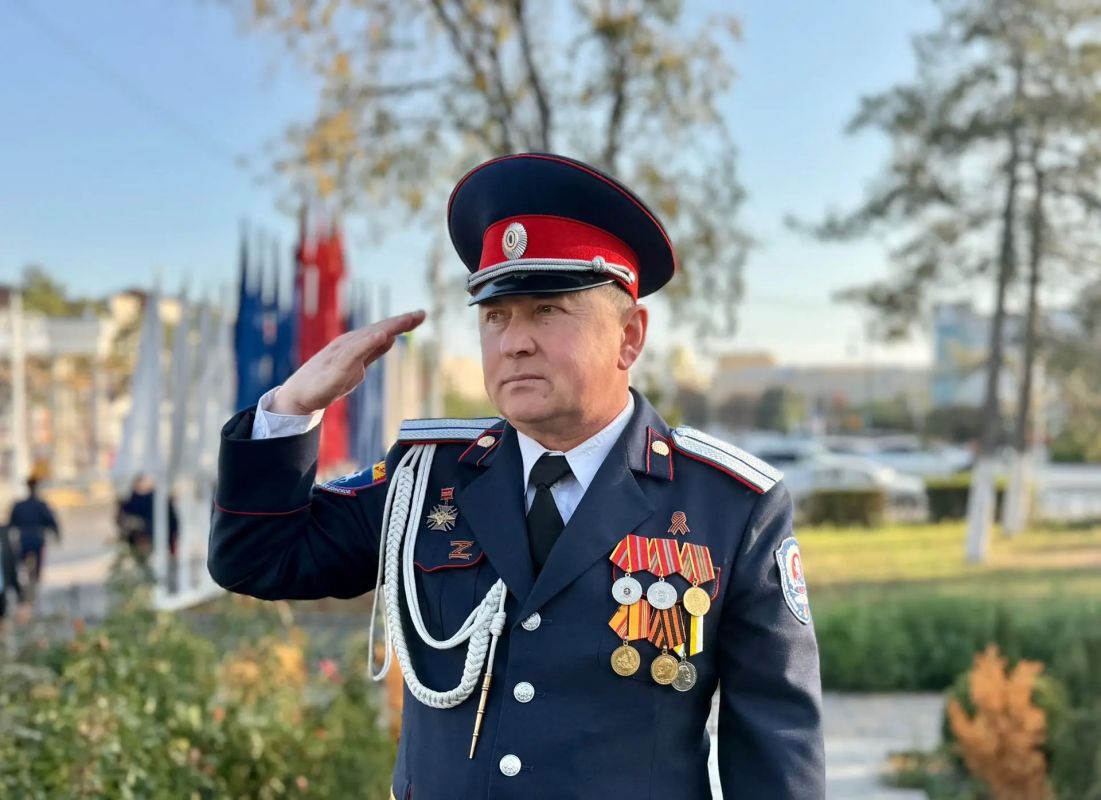 Сегодня, 14 октября, Новочеркасск вместе со всем российским казачеством отмечает светлый и особо чтимый праздник — Покров Пресвятой Богородицы Сегодня, 14 октября, Новочеркасск вместе со всем российским казачеством отмечает светлый и особо чтимый праздник — Покров Пресвятой Богородицы