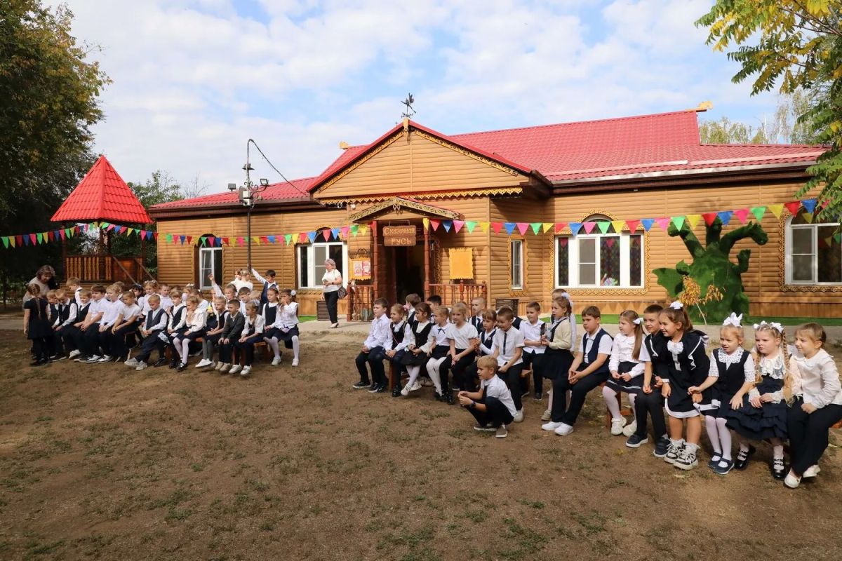 Сегодня, 14 октября, Волгодонск отметил Покров Пресвятой Богородицы - праздник, издавна любимый донскими казаками Сегодня, 14 октября, Волгодонск отметил Покров Пресвятой Богородицы - праздник, издавна любимый донскими казаками