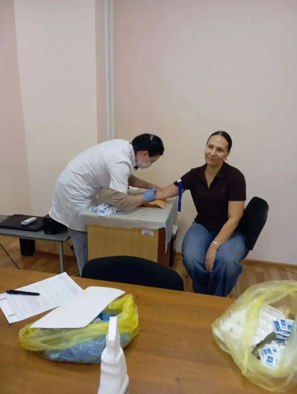 Здоровье коллектива — без отрыва от работы! В Шахтах проводят выездную диспансеризацию Здоровье коллектива — без отрыва от работы! В Шахтах проводят выездную диспансеризацию
