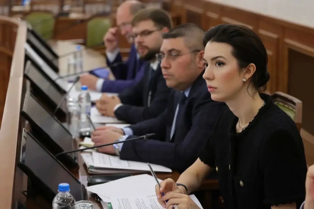 Юрий Слюсарь: Провели встречу с представителями АО «Росипподромы» Юрий Слюсарь: Провели встречу с представителями АО «Росипподромы»