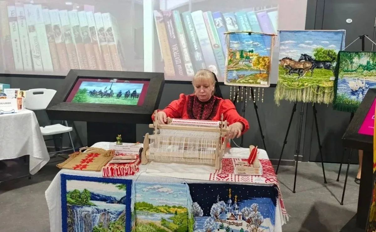 Двое сотрудников учреждений культуры Батайска отмечены на областном уровне Двое сотрудников учреждений культуры Батайска отмечены на областном уровне