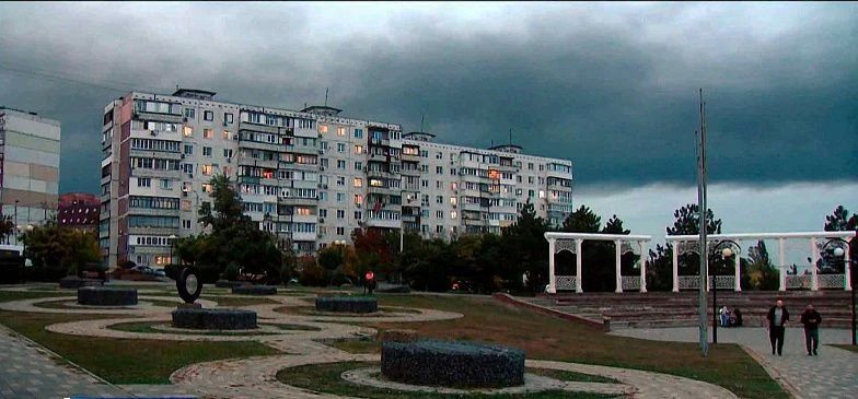 В парке "Дружба" заменили вышедшие из строя лампы и отремонтировали поврежденные участки линии электропередачи