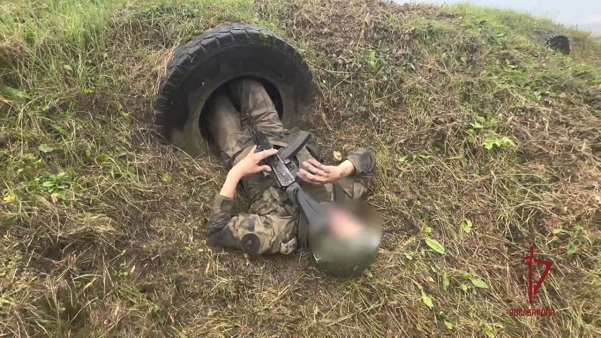 В Краснодарском крае состоялись испытания на право ношения крапового берета среди военнослужащих спецподразделений Южного ордена Жукова округа войск национальной гвардии