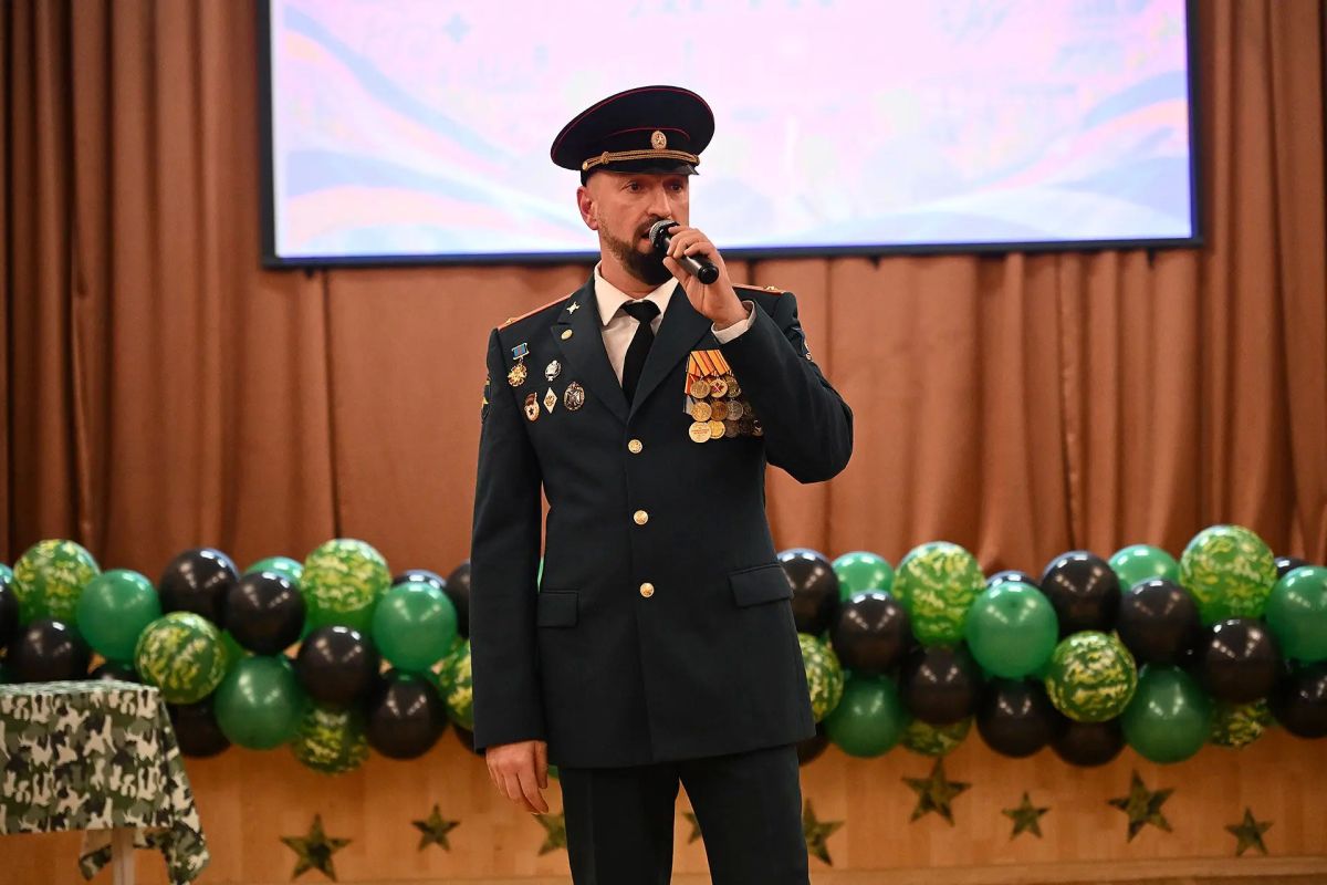 В Донском промышленно-техническом колледже имени Бориса Николаевича Слюсаря состоялось открытие проекта «СВОИ дети» В Донском промышленно-техническом колледже имени Бориса Николаевича Слюсаря состоялось открытие проекта «СВОИ дети»