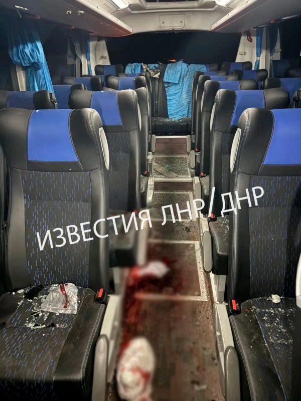 Четыре человека пострадали после атаки БПЛА на рейсовый автобус «Ростов-на-Дону — Стаханов» Четыре человека пострадали после атаки БПЛА на рейсовый автобус «Ростов-на-Дону — Стаханов»
