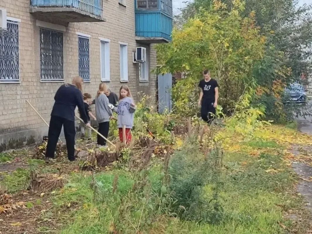 Перекрёсток Карла Маркса и Ионова Перекрёсток Карла Маркса и Ионова