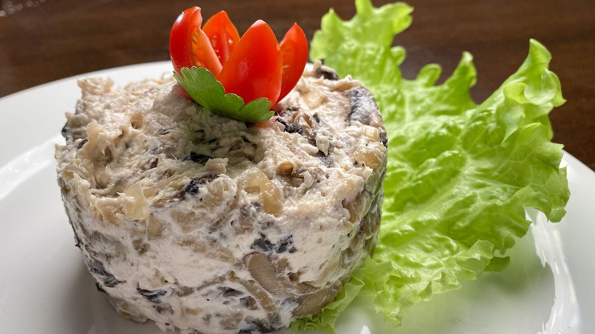 Салат «Дубок»: вкусное решение для праздничного стола