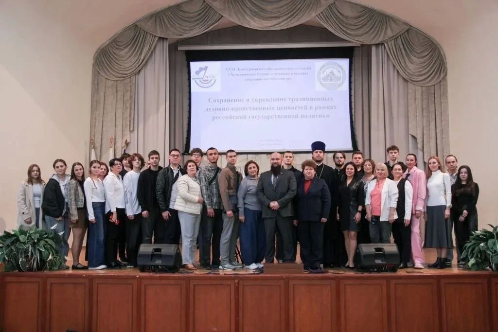 В Ростовском государственном университете путей сообщения состоялась встреча с депутатом Законодательного Собрания Ростовской области Игорем Петровским