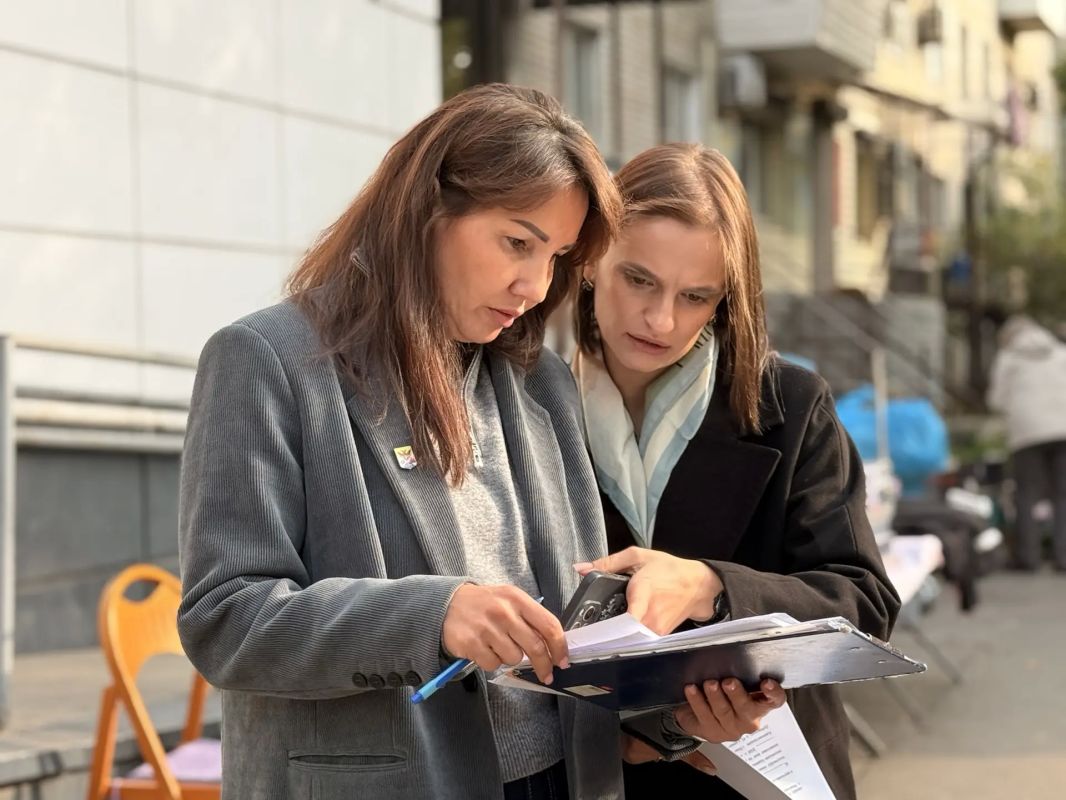 В Новочеркасске прошёл рейд по стихийной торговле В Новочеркасске прошёл рейд по стихийной торговле