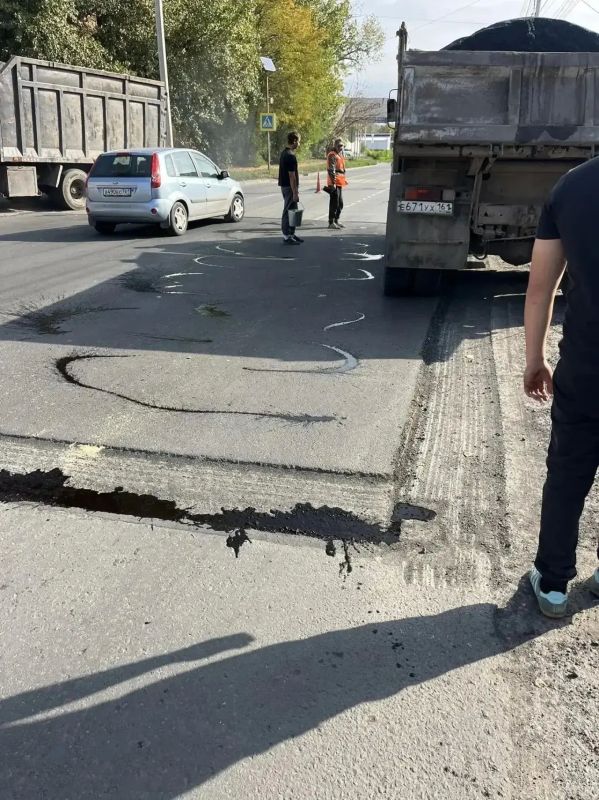 В Шахтах устанавливают новые искусственные дорожные неровности В Шахтах устанавливают новые искусственные дорожные неровности