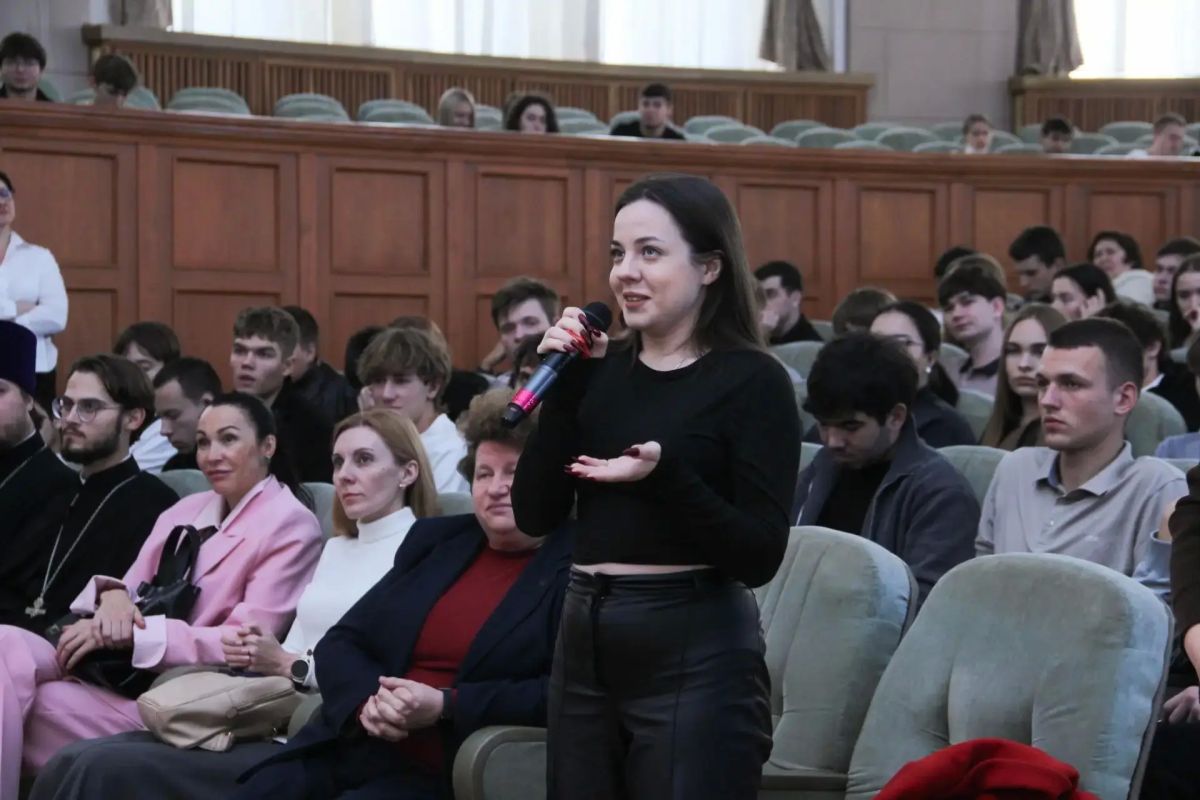 Представитель Общественного совета при донском Главке МВД выступил перед студентами РГУПС