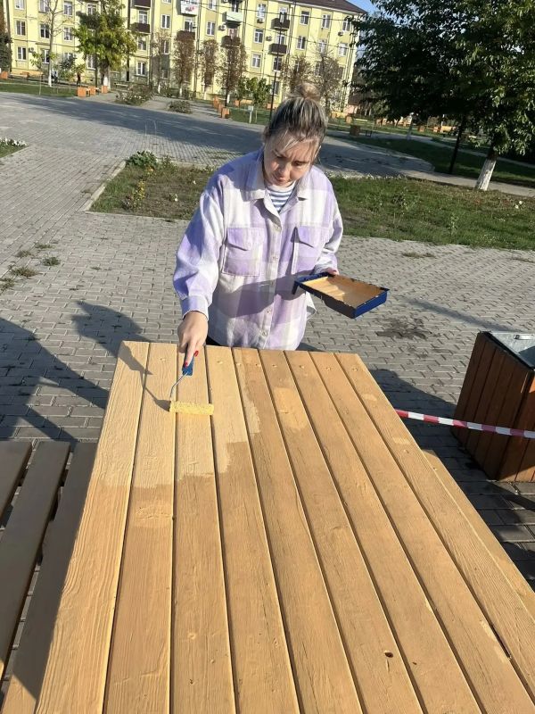 В Шахтах восстановили повреждённое имущество в сквере ДК им. Чиха В Шахтах восстановили повреждённое имущество в сквере ДК им. Чиха