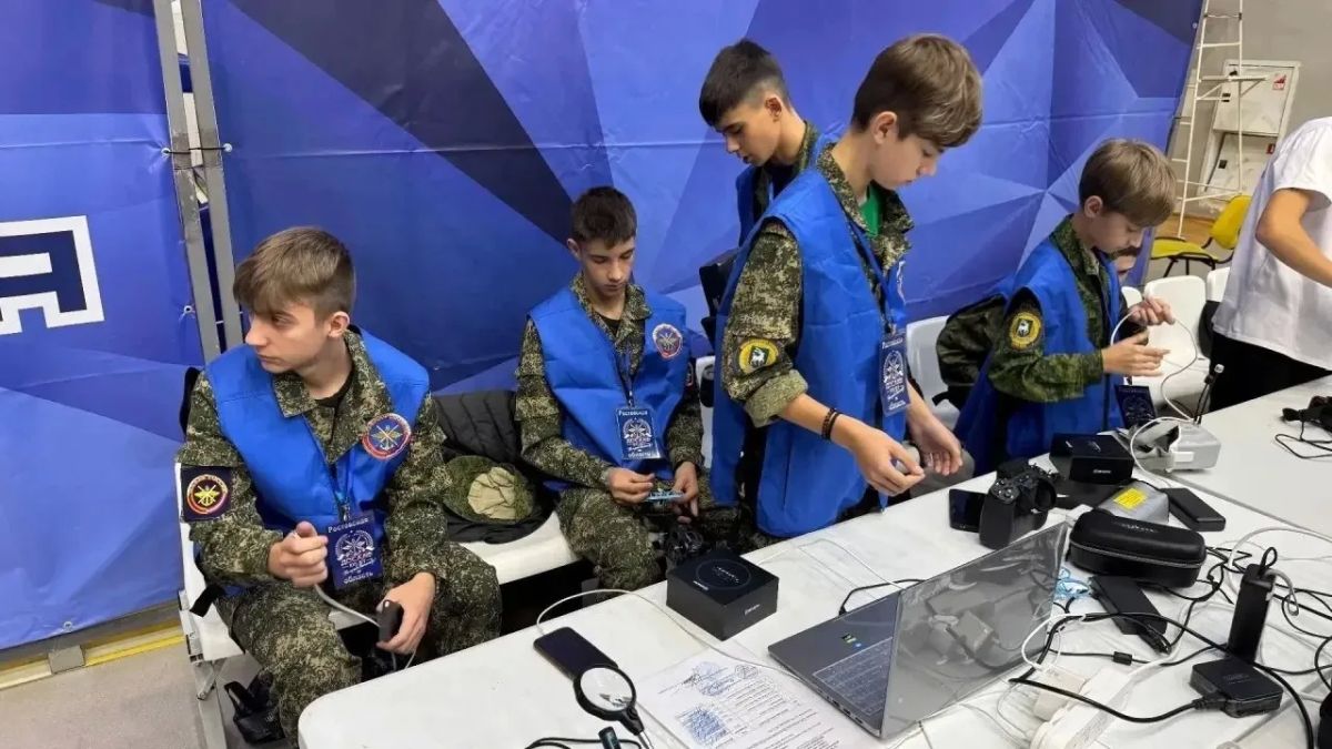 В городе Невинномысске Ставропольского края прошёл Фестиваль беспилотных воздушных судов, приуроченный к 100-летию ДОСААФ России В городе Невинномысске Ставропольского края прошёл Фестиваль беспилотных воздушных судов, приуроченный к 100-летию ДОСААФ России