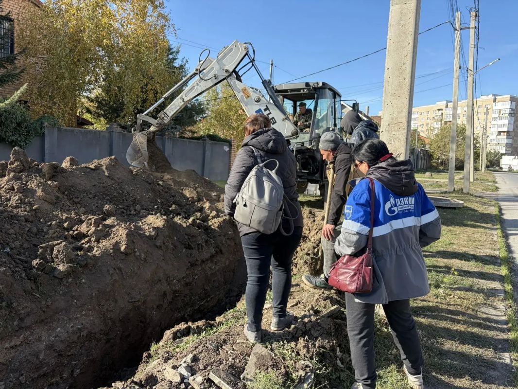 В Шахтах модернизируют ключевой участок водовода на улице Текстильная В Шахтах модернизируют ключевой участок водовода на улице Текстильная