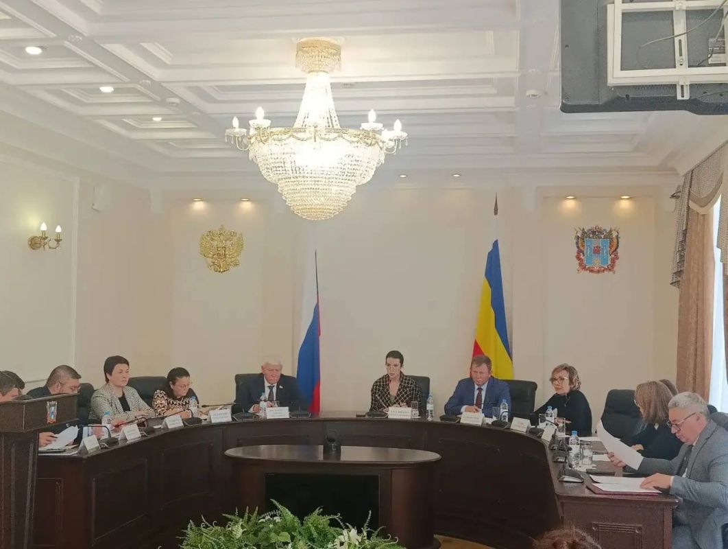 Заместитель Председателя Законодательного Собрания Ростовской области — председатель комитета по аграрной политике Вячеслав Василенко принял участие в заседании межведомственной комиссии по организации взаимодействия органов...