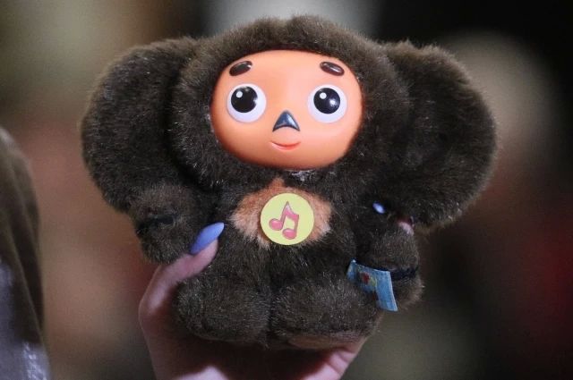 В Ростове «Союзмультфильм» требует плату за товар с Чебурашкой