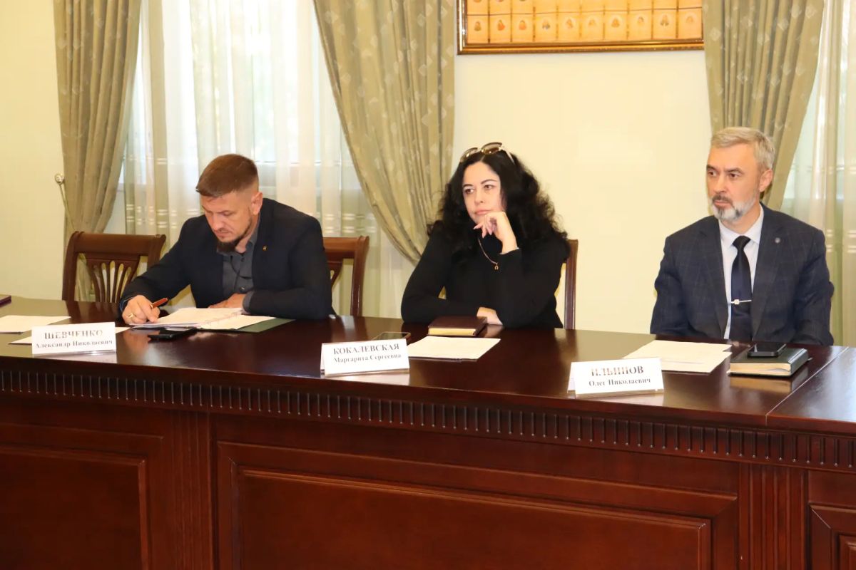 В Шахтах обсудили готовность к зиме: от пожарной безопасности до антитеррористической защиты В Шахтах обсудили готовность к зиме: от пожарной безопасности до антитеррористической защиты