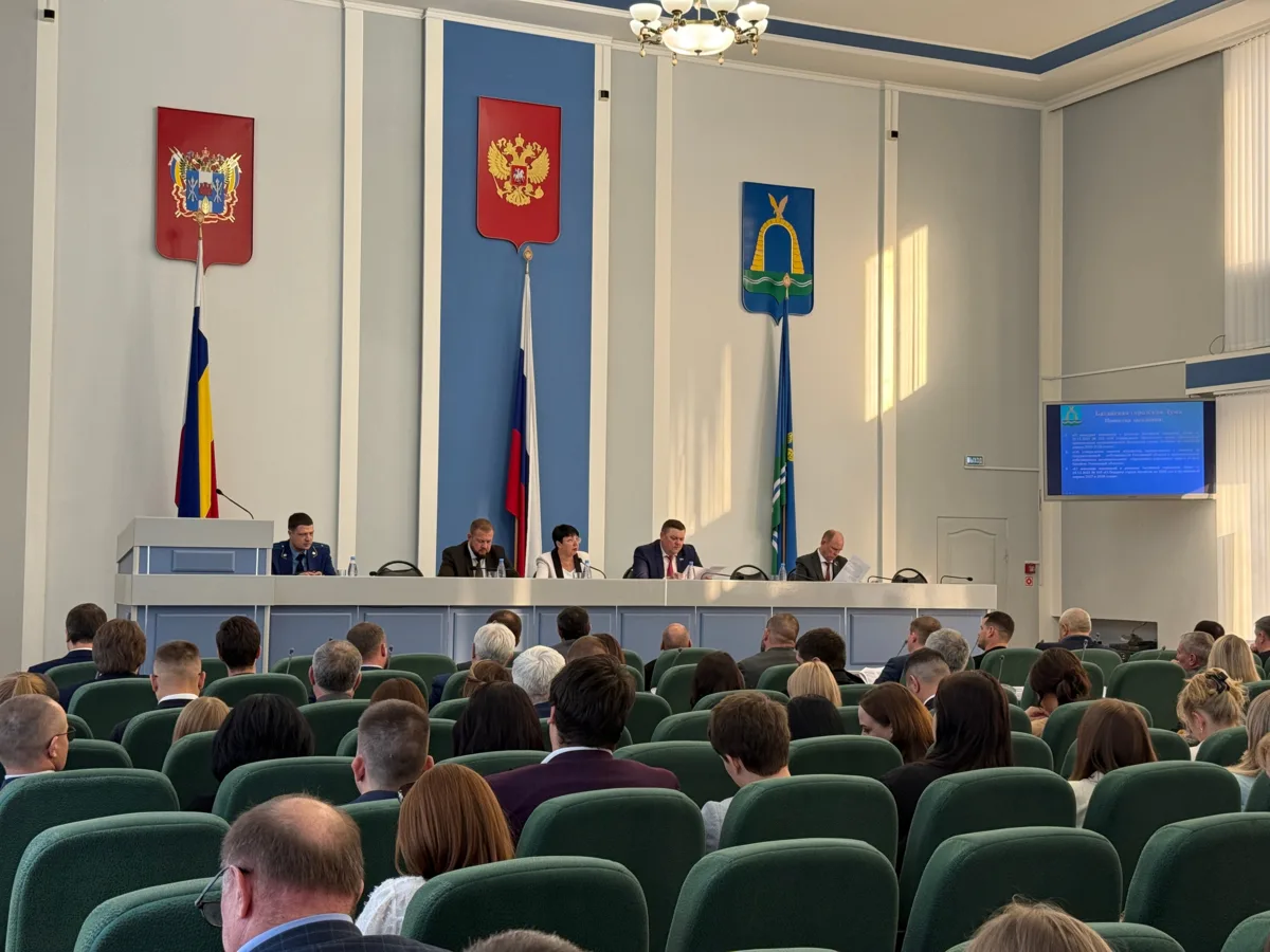 Сегодня на заседании Батайской городской Думы приняли изменения в городской бюджет на 2026 год и плановый период 2027-2028 годов